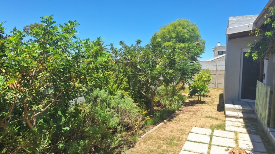 3 Bedroom Property for Sale in Velddrif Western Cape